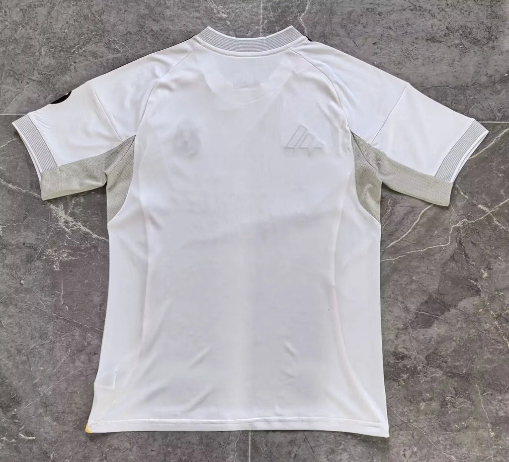 Maillot 25/26 Real Madrid Spécial